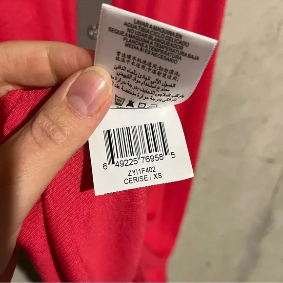 BCBGeneration Tank Top Size XS Cerise Pink With Grey Trim And Accents - Picture 7 of 10